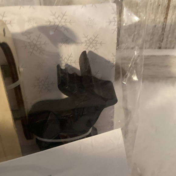 Target BP 2021 Christmas Decor Prop Pack - Picture 4 of 7